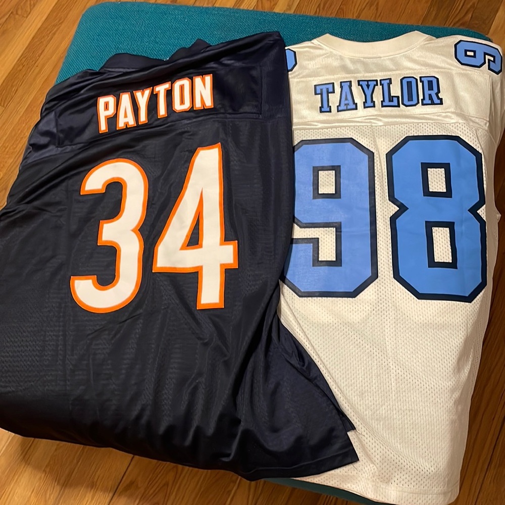 2 NFL jerseys 98 Taylor & 34 Payton